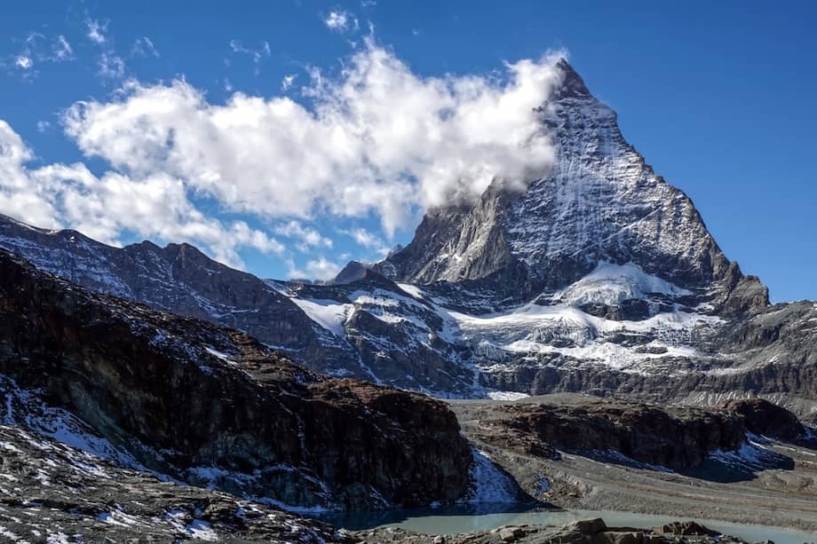 Los científicos encontraron nanoplásticos en cinco de los catorce sitios muestreados en los Alpes franceses, suizos e italianos.