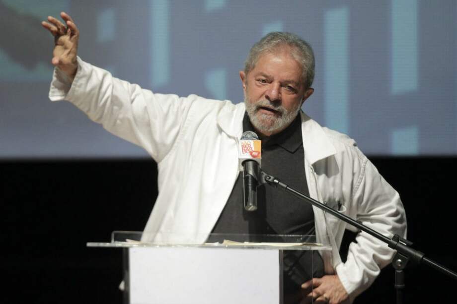 El expresidente de Brasil Luiz InácioLula da Silva participó en el Seminario Internacional "Participación ciudadana, gestión democrática y ciudades del siglo XXI", en la ciudad de Sao Bernardo do Campo (Brasil)./EFE