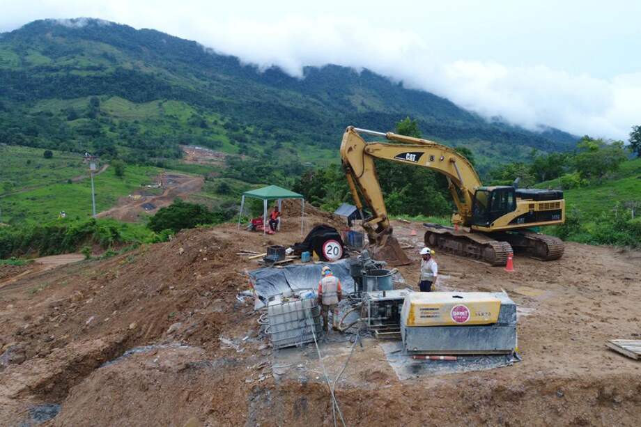 Obra del proyecto 4G Bucaramanga–Barrancabermeja–Yondó. / Cortesía - MinTransporte