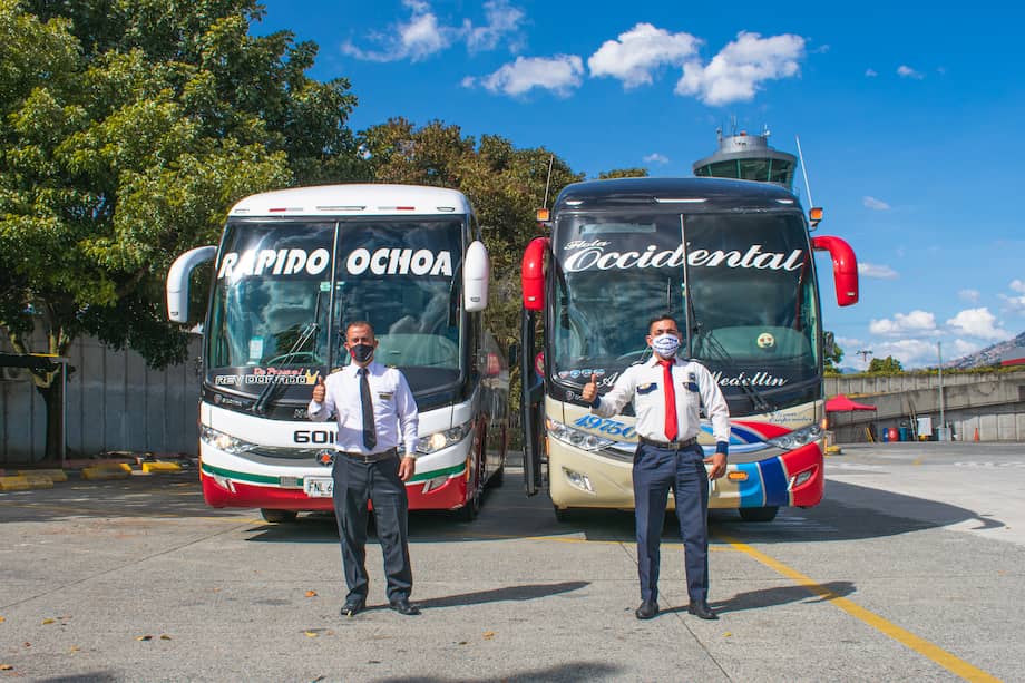 La alianza estratégica entre Rápido Ochoa y Flota Occidental servirá para poner en operación una nueva empresa de mensajería.