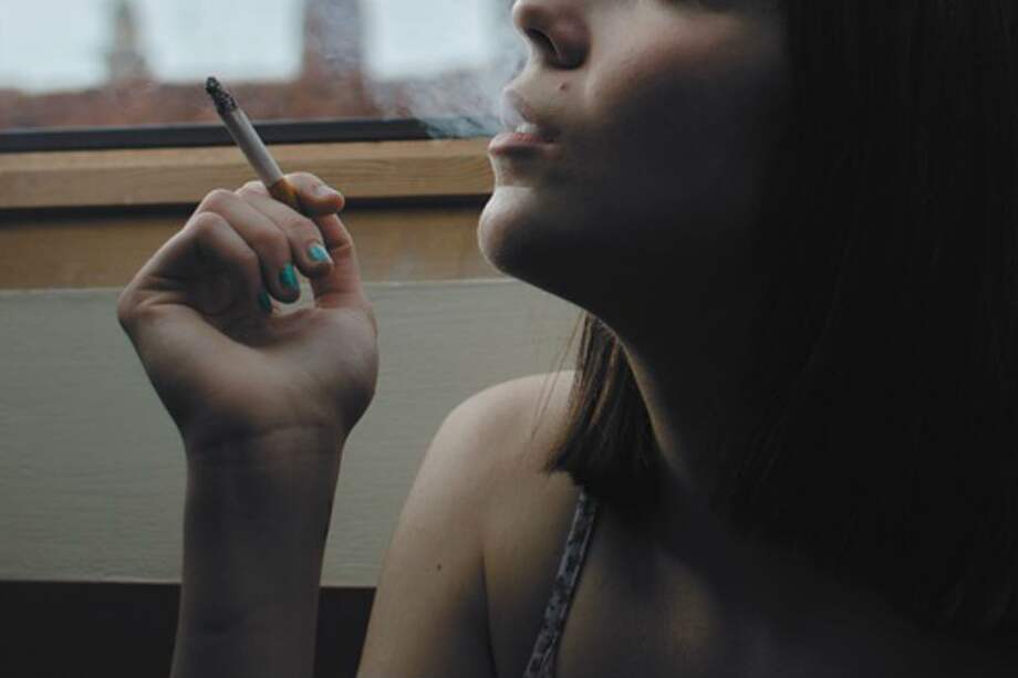 Tokio prohibirá fumar en bares y restaurantes en abril de 2020