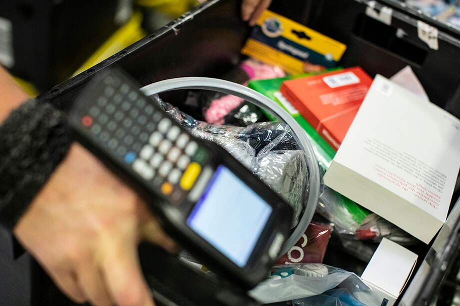 Centro de acopio de Amazon. / Bloomberg