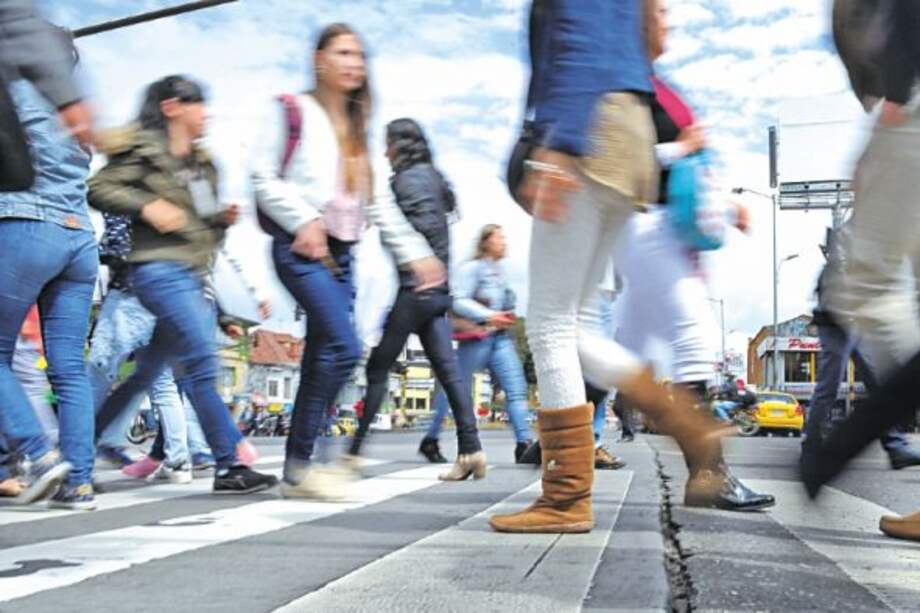 Según el sondeo, el 39% de los delitos se registró en calles o avenidas de la ciudad, 29% en el transporte público y 20% en establecimientos comerciales.