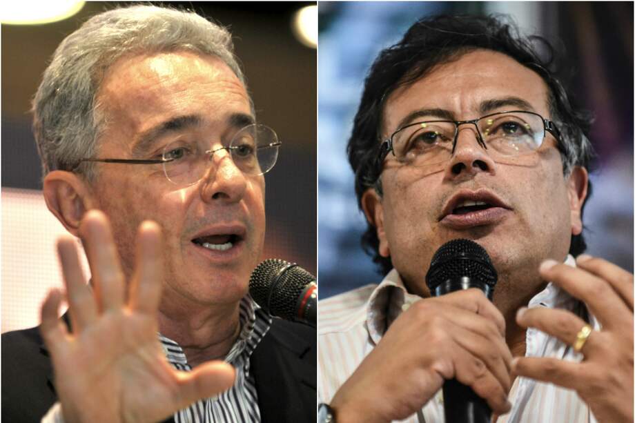 El expresidente Álvaro Uribe (izq.) y el senador Gustavo Petro.
