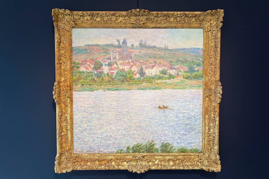 Vista del cuadro cuadro de Monet 'Vétheuil, effet du matin', en la exposición de la casa de subastas Sotheby's, donde fue adjudicado hoy por 10,19 millones de euros.
