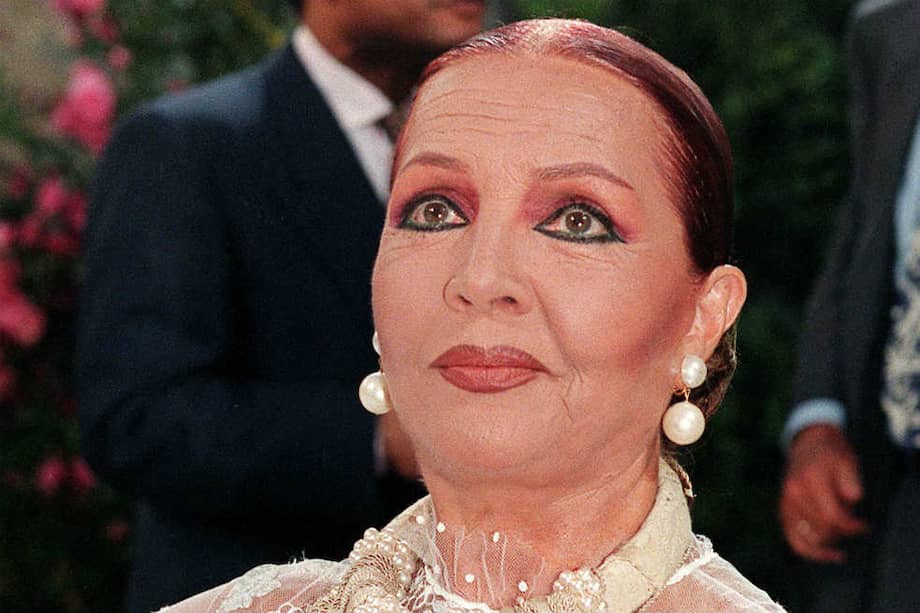 Imagen de la cantante y actriz española Sara Montiel en 1996. / AFP