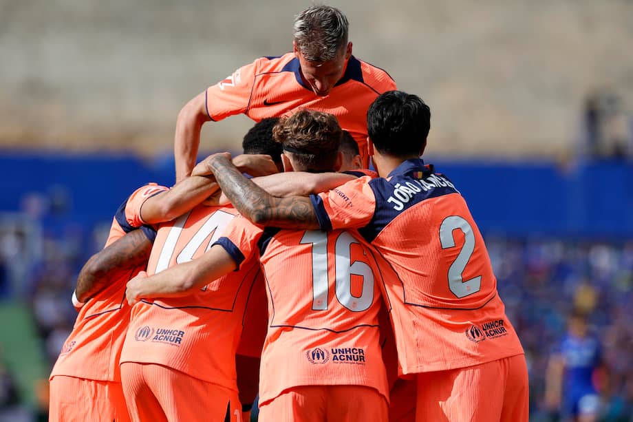 Los jugadores de Barcelona celebran su triunfo de este sábado.