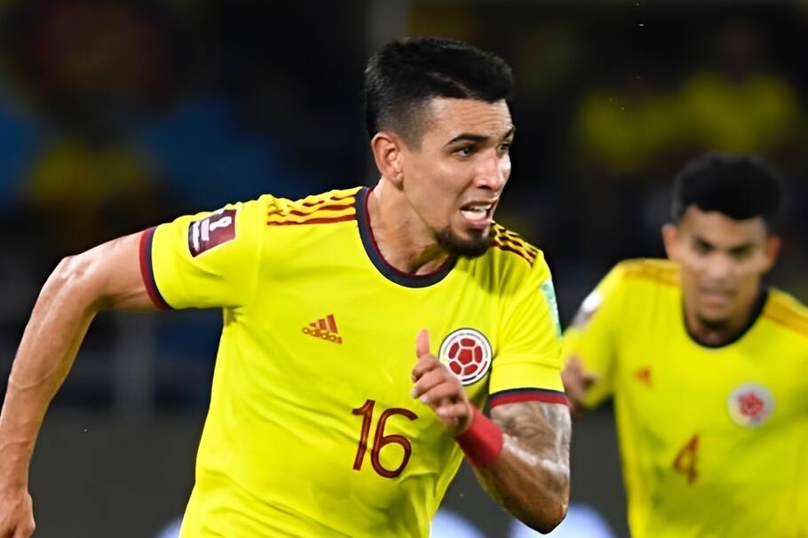 El jugador de la Selección Colombia, quien fue expulsado en el partido de semifinales contra Uruguay, no podrá jugar en la final de la Copa América. Conoce algunos datos de su vida.