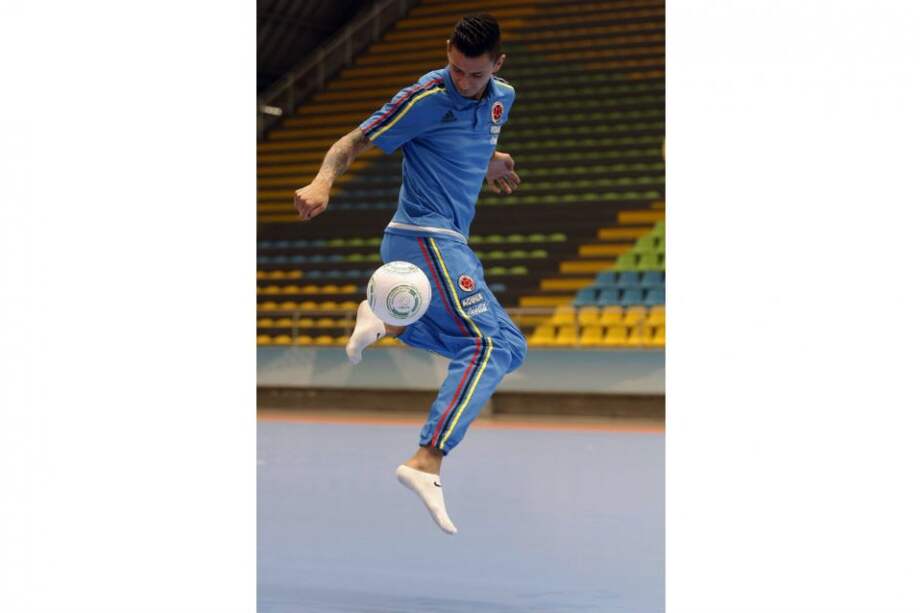 Angellott Caro será el hombre que lidere la nómina de la selección de Colombia. Foto: EFE