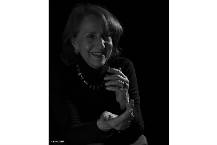 Luz Mary Giraldo es autora de los libros “El tiempo se volvió poema” (1974), “Con la vida” (1997), “Sonidos en la luz” (2010), “Caza de sombras” (2019), entre otros.