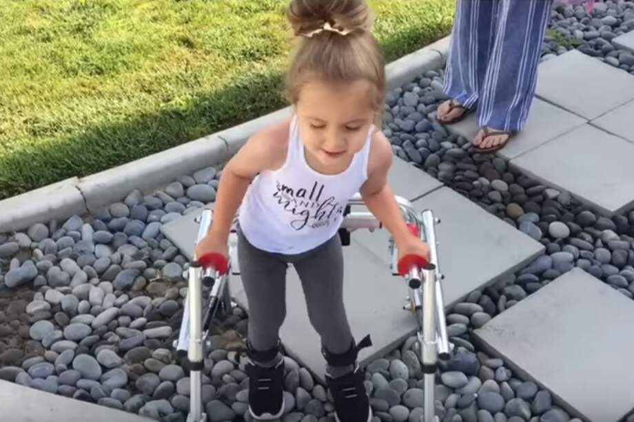 Captura de pantalla de YouTube: Fifiandmo Video