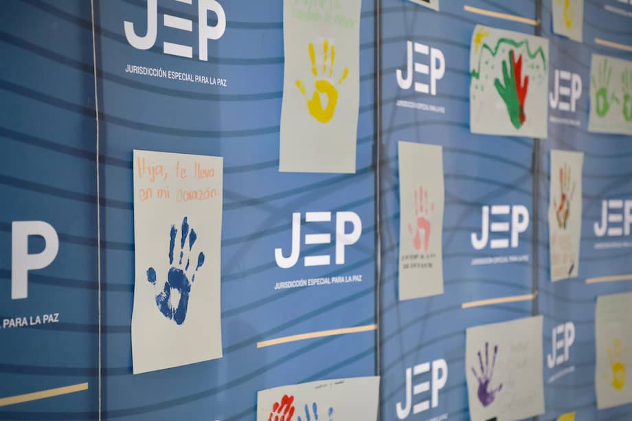 La justicia especial determinó que al menos 35 de las víctimas reconocidas eran menores de edad cuando fueron violentadas.
