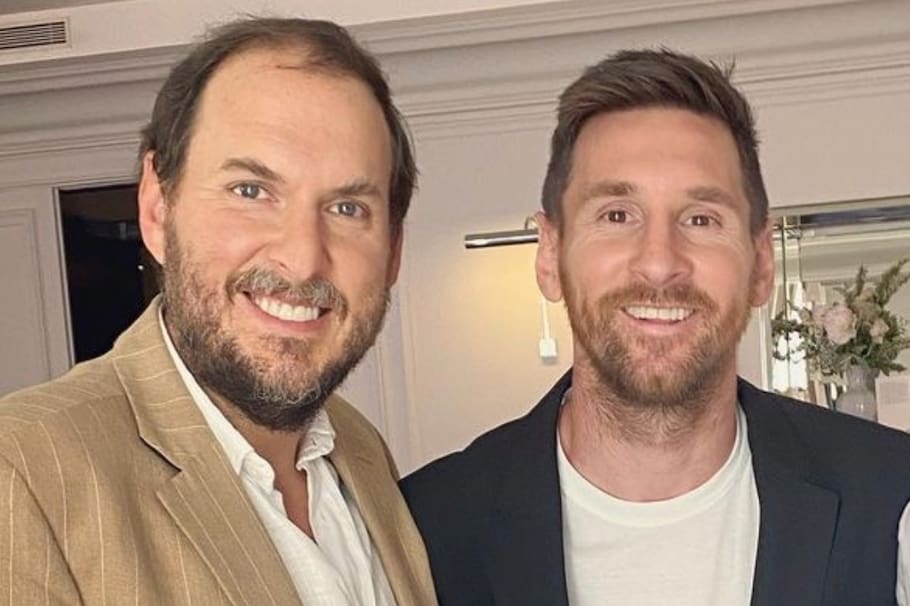 Andrés Parra y Lionel Messi en 'Los protectores'