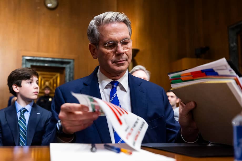 “Es una necesidad” y si no se renueva sería una “calamidad económica”, dijo Bessent. EFE/EPA/JIM LO SCALZO