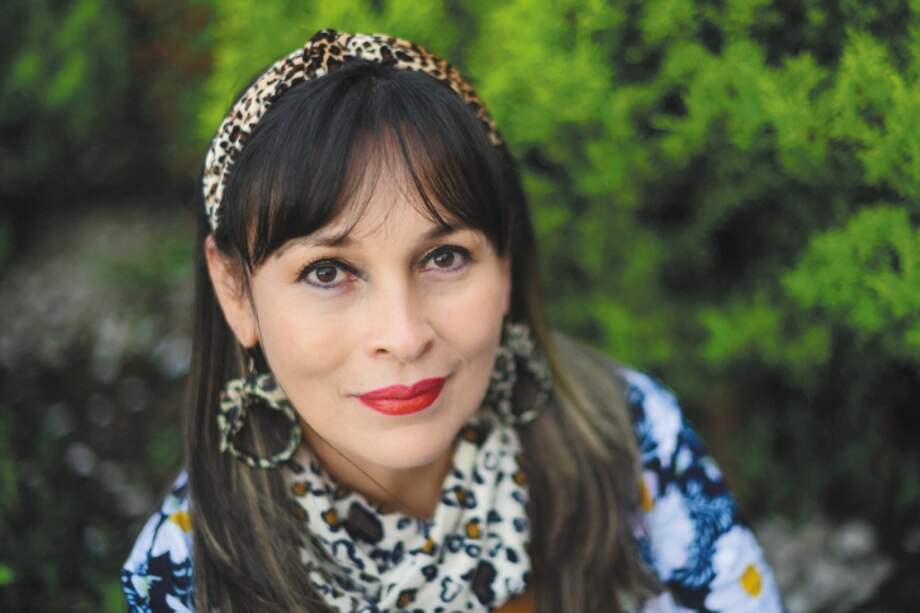 "Es sorprendente la indiferencia de los adultos ante el fenómeno del acoso escolar y el sufrimiento que provoca", advierte Alba Lucía Reyes.