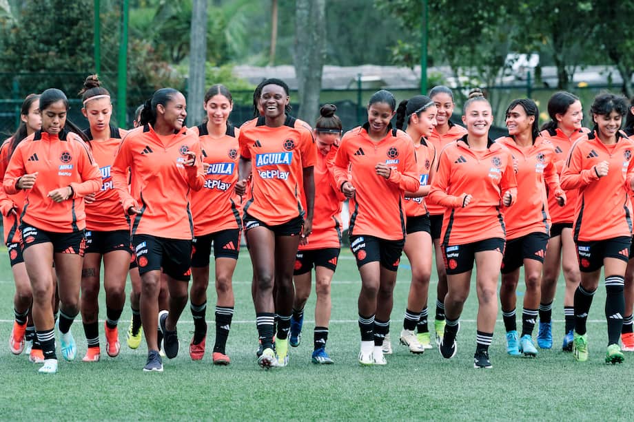 Las jugadoras de la selección de Colombia entrenan de cara al Mundial Sub-20.