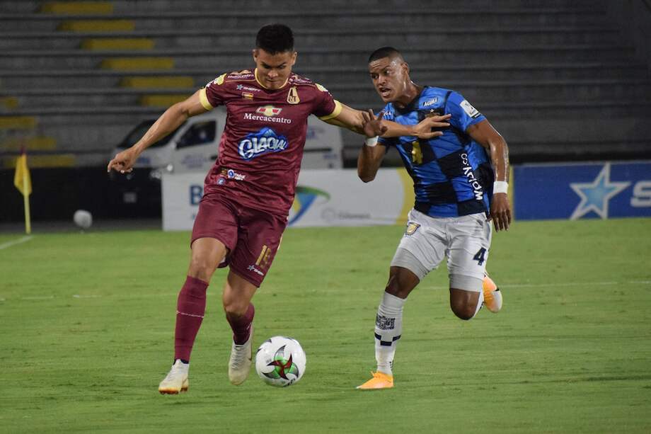 El conjunto vinotinto y oro es líder del torneo local con 35 puntos.