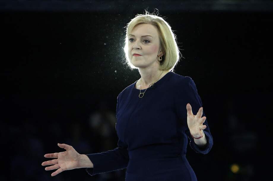 La jefa de la diplomacia es claramente favorita con más de 30 puntos de ventaja en las encuestas.