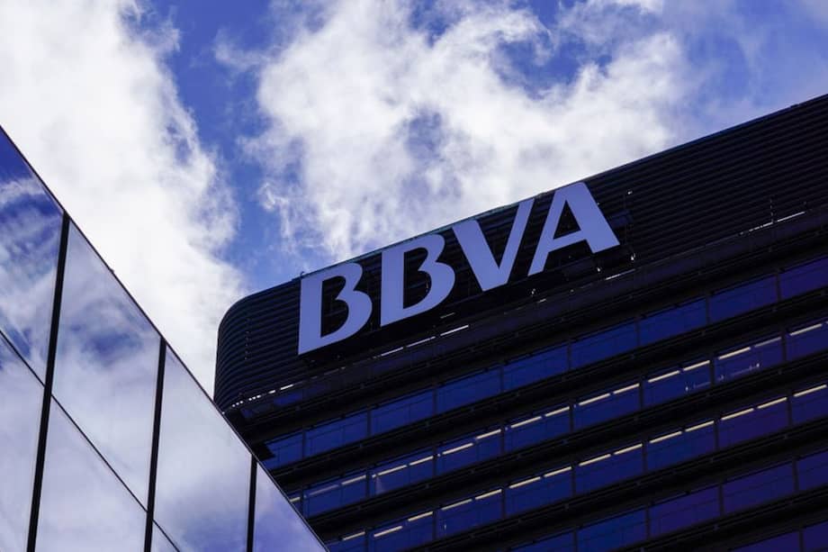 BBVA reportó crecimiento destaca de las operaciones en internet.