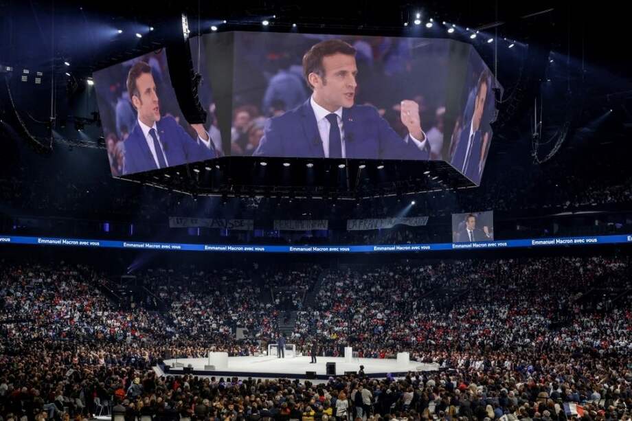 El presidente francés y candidato a la reelección del partido liberal La Republique en Marche (LREM), Emmanuel Macron, habla durante un evento de campaña en Paris.