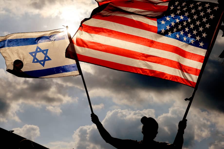 Estados Unidos fue el primer país en reconocer a Israel como Estado. Sus relaciones se estrecharon en 1967, con la Guerra de los Seis Días, y continúa siendo importante, sobre todo en términos militares.