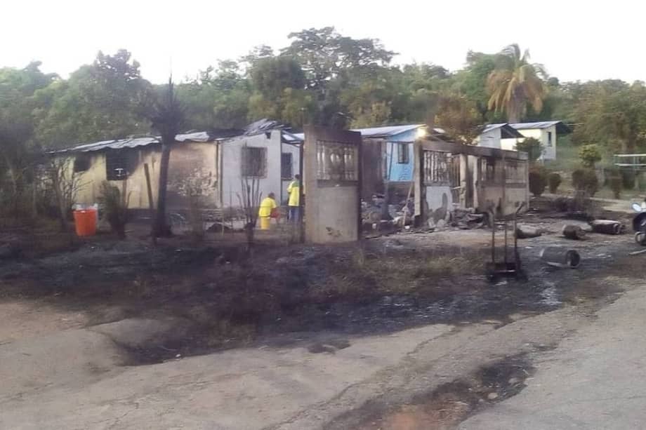 Más de 40 personas resultaron heridas este lunes a consecuencia de la explosión de cilindros de gas que eran transportados en un camión, en el municipio de Piar, en Monagas (Venezuela).