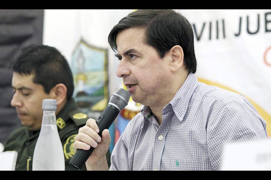 El ministro de Interior, Juan Fernando Cristo, ha realizado giras nacionales entregando obras e inversión para el posconflicto.