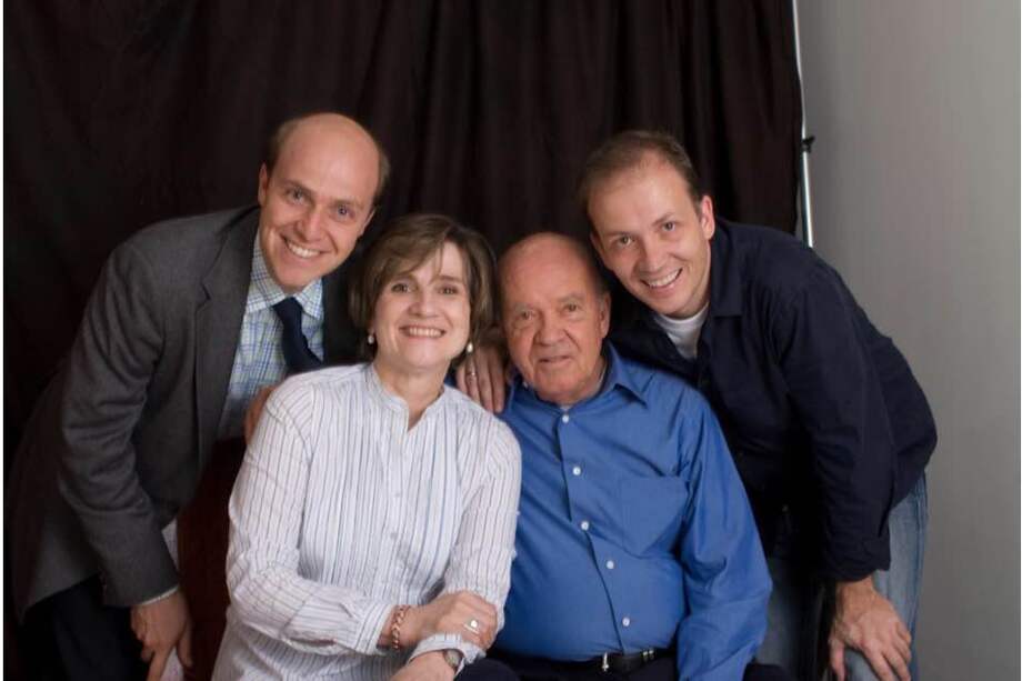 "Es el concepto que tengo con relación a las personas, cómo se puede colaborar, cómo ayudar a que la gente se desarrolle, cómo apoyarla, cómo impulsarla, cómo no estorbarle, cómo influirla positivamente en su capacidad de análisis y criterio" Elkin Drews Castro.