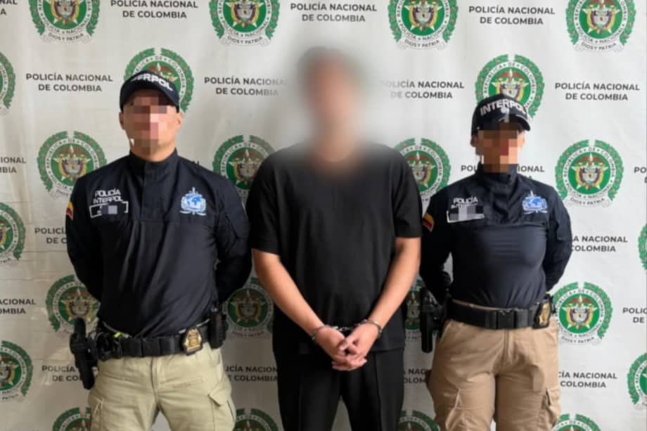 La detención se hizo efectiva en las instalaciones del Aeropuerto Internacional José María Córdova, ubicado en Rionegro (Antioquia).