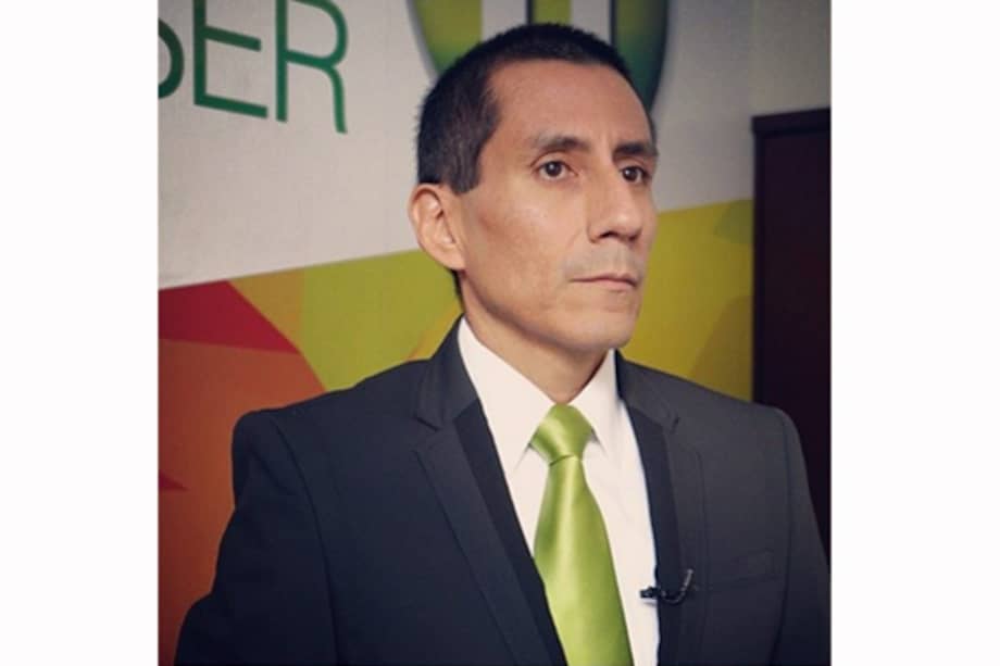 El senador Jimmy Chamorro Cruz.