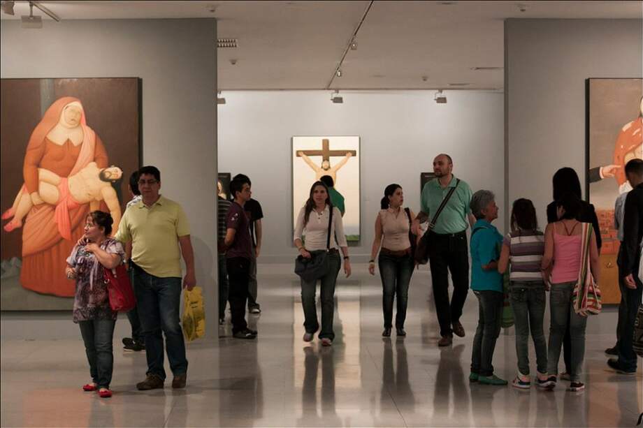 La obra tiene compuesta por 61 obras, 27 óleos de gran formato y 34 dibujos,