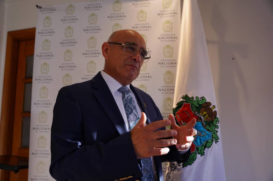 La rectoría de Peña finalizará en 2027.