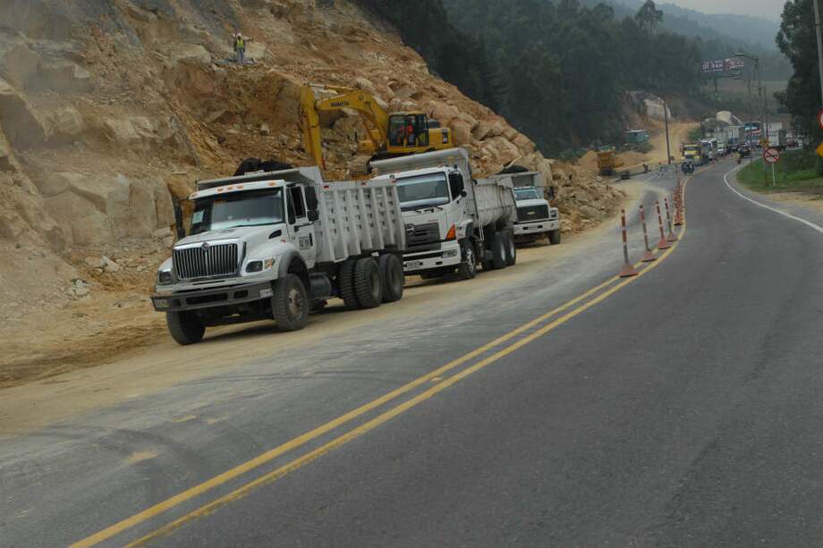 Una reducción en la construcción de obras civiles frenó la economía. / Archivo