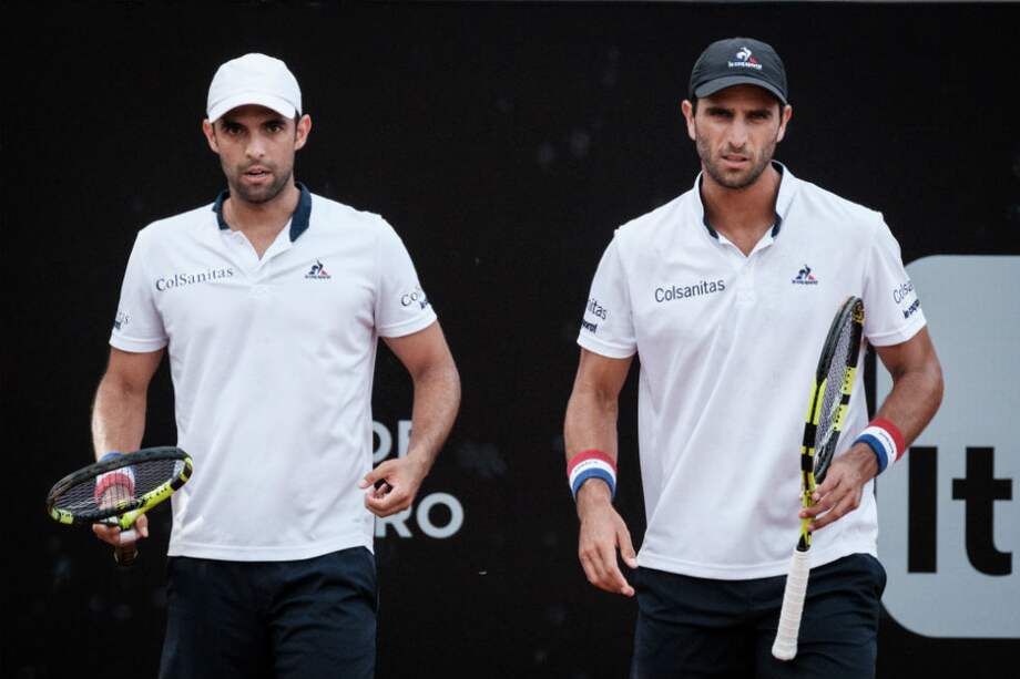 Juan Sebastián Cabal junto a Robert Farah en el ATP 500 de Rio. / EFE