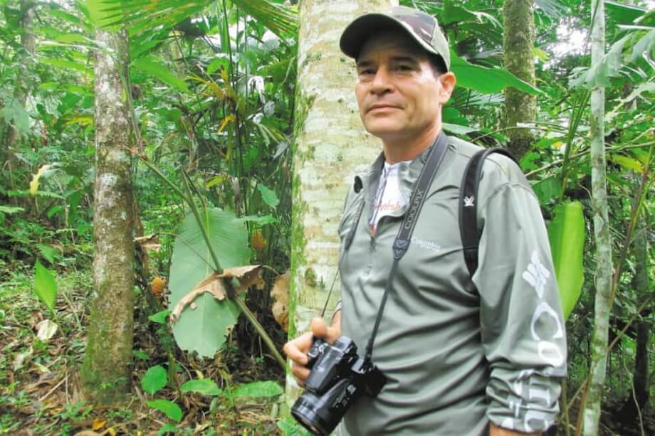 Fernando Galvis es el guía de la reserva Tinamú, un lugar ideal para el estudio de la ornitología. / Cortesía