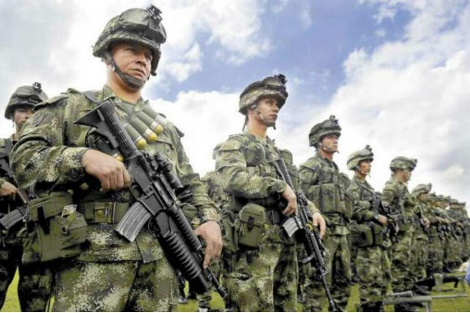 En el Batallón Las Juanas se fabrican anualmente 475.000 uniformes para el Ejército, 16.000 para la Armada y 4.000 para la Fuerza Aérea. / Foto: Archivo