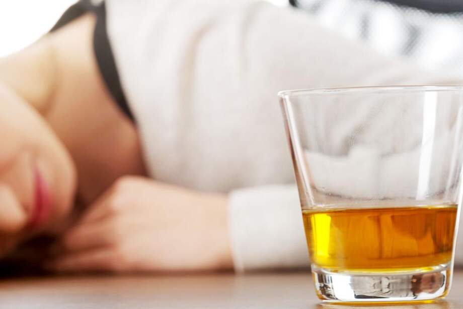 Según el informe de la Comisión Global de Política de Drogas, el alcohol encabeza la clasificación de las drogas más dañinas. / Archivo