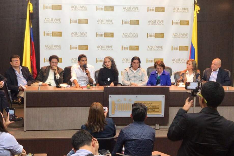 Twitter Iván Cepeda