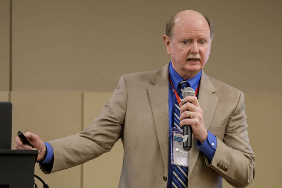 Richard Miller, director del Olin College, expusó su experiencia al frente de la novedosa institución educativa. / Laspau/ Pedraza Producciones