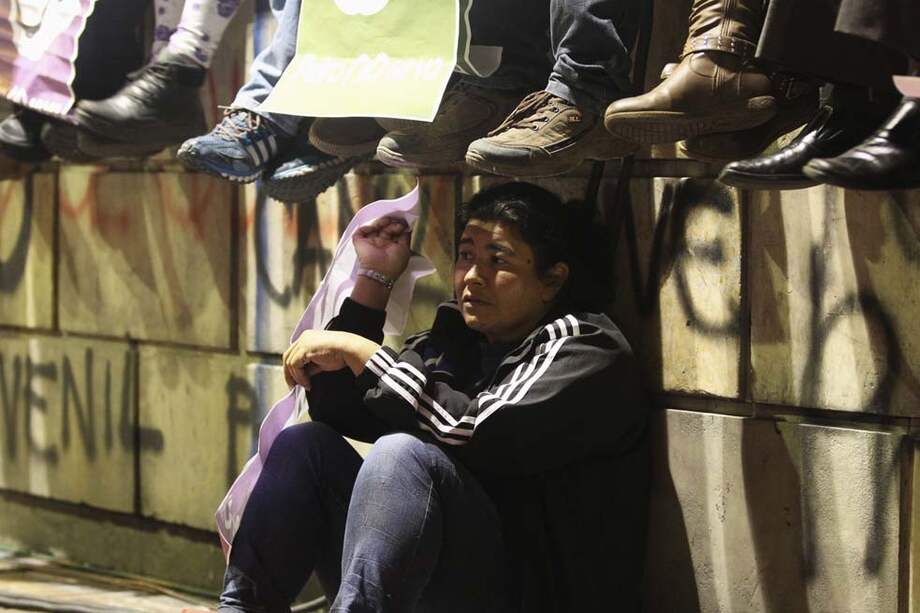 Mientras comenzaba el empalme de la nueva administración encargada, sigue la indignación de los seguidores de Gustavo Petro. / Reuters