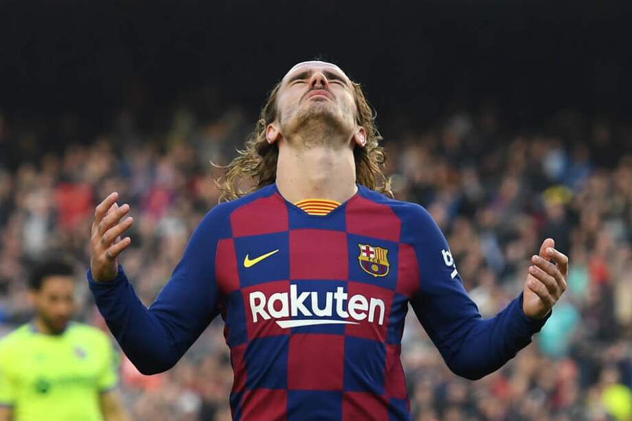 El delantero francés Antoine Griezmann abrió el marcador en el Camp Nou. / AFP