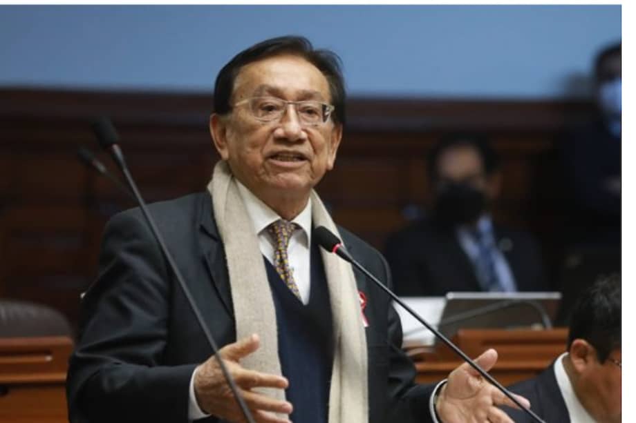 José María Balcázar, nuevo presidente interino de Perú.