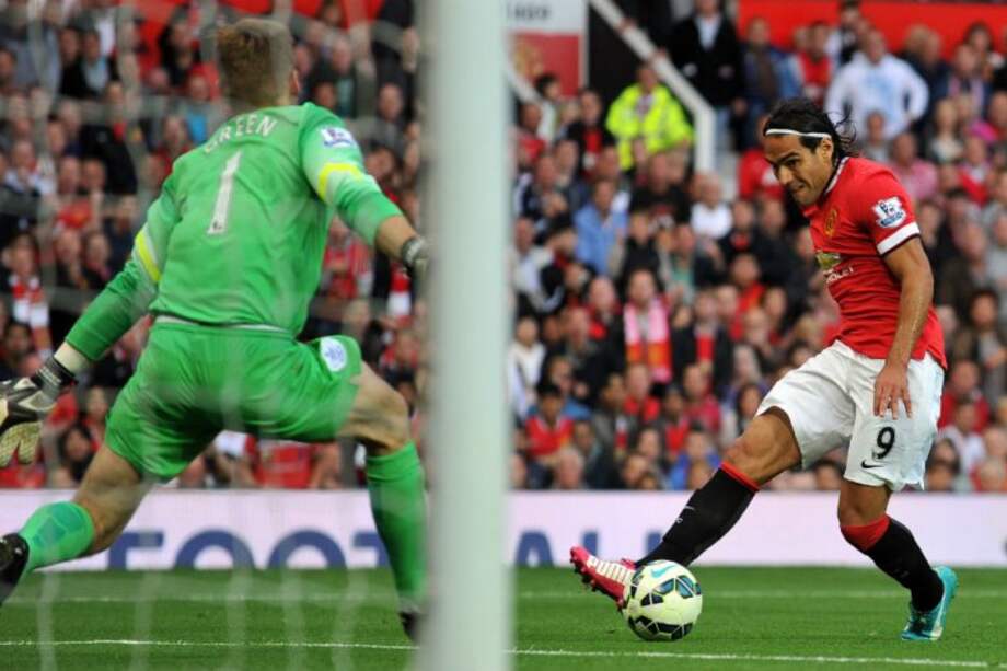 Falcao regresó a las canchas después de un mes largo sin ver acción con el Manchester United. Foto: AFP