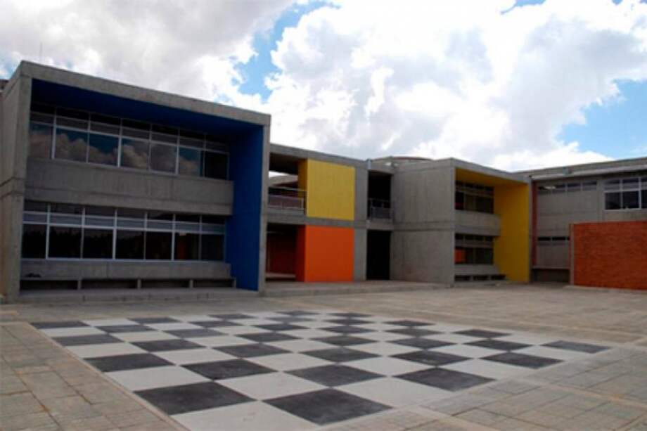 Distrito invertirá cerca de $7.000 millones en restauración de colegio público