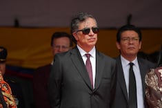 Gustavo Petro recibe su último desfile del 20 de Julio como presidente.