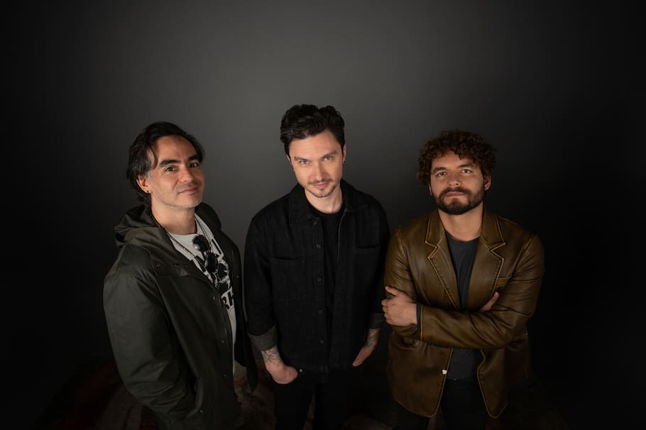 Gonzalo Pizarro, Diego Sáenz y Diego Correa, integrantes de Los Revéz.