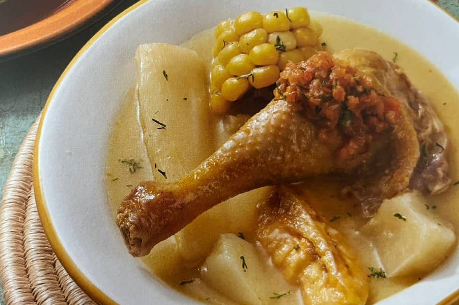 Sancocho de gallina, plato tradicional colombiano.