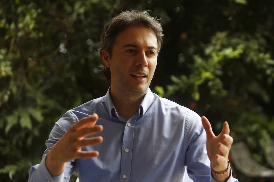 La cultura política se ha degradado al punto que buscan negarles el derecho a la educación a dos niñas por ser hijas del alcalde suspendido.. / Fotografía: Luis Eduardo Noriega A. (EFE)