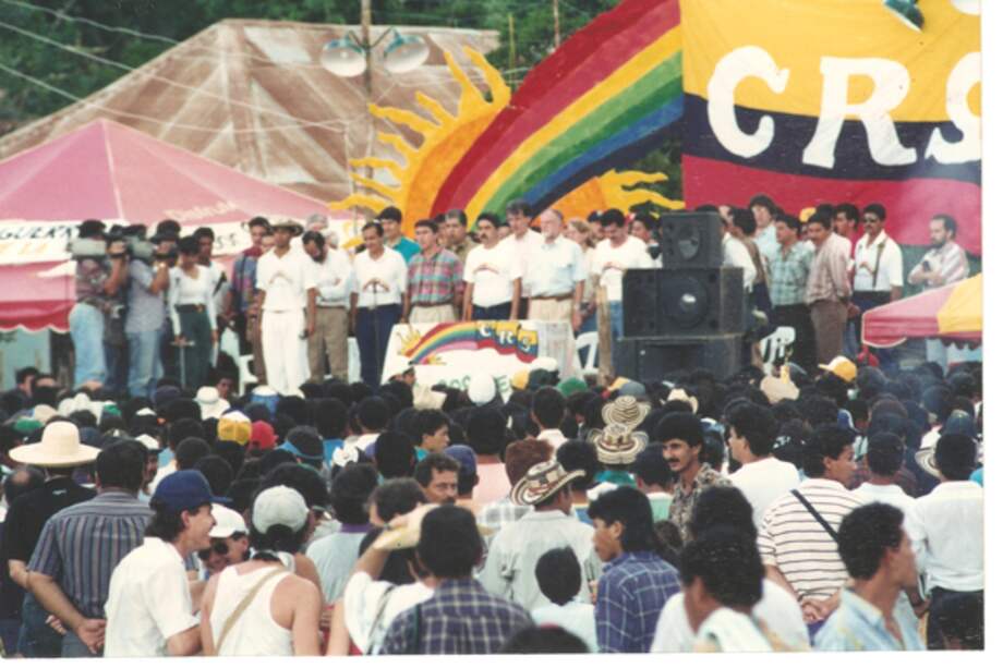 La desmovilización de los más de 600 integrantes de la Corriente de Renovación Socialista se llevó a cabo en Flor del Monte, Sucre.