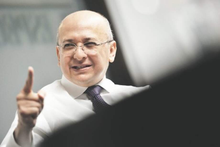 "El plebiscito como está planteado es un fraude a la Constitución": Exfiscal Montealegre